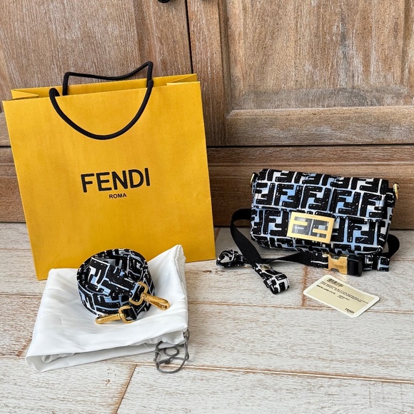 Fendi Joshua Vides Convertible Baguette 8BR784 - Picture 1 of 16
